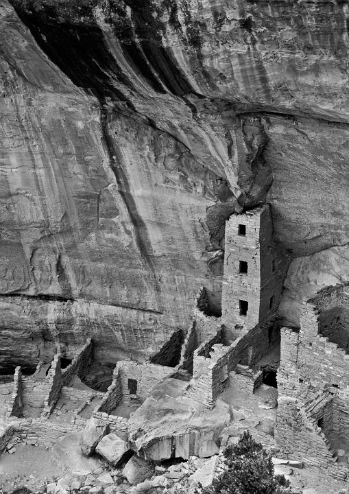 Mesa Verde Square Tower 1202 bw.jpg